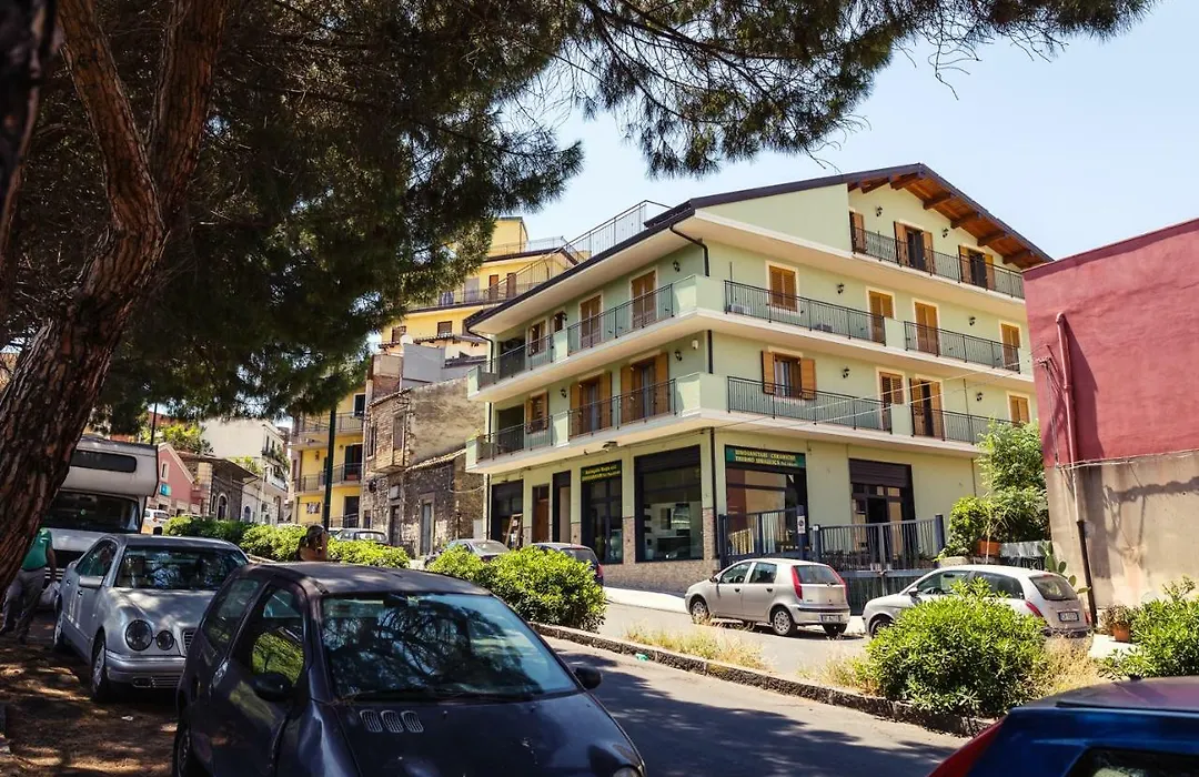 Rocca degli Etnei-1